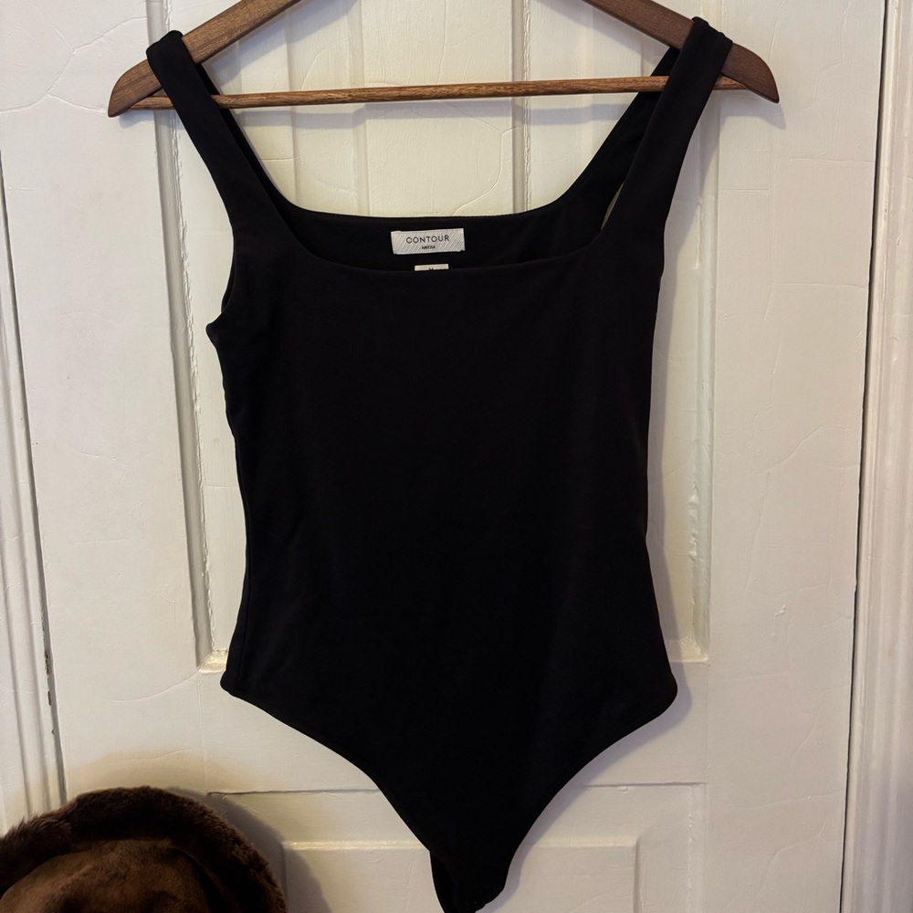 aritzia contour bodysuit